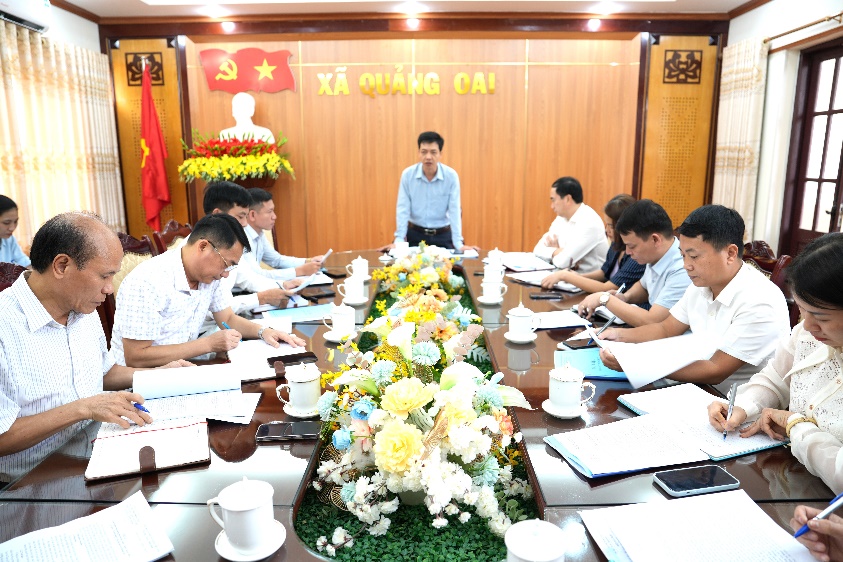 UBND xã Quảng Oai triển khai chấm điểm phong trào “Sáng - Xanh - Sạch - Đẹp - An toàn - Thông minh”- Ảnh 1.
