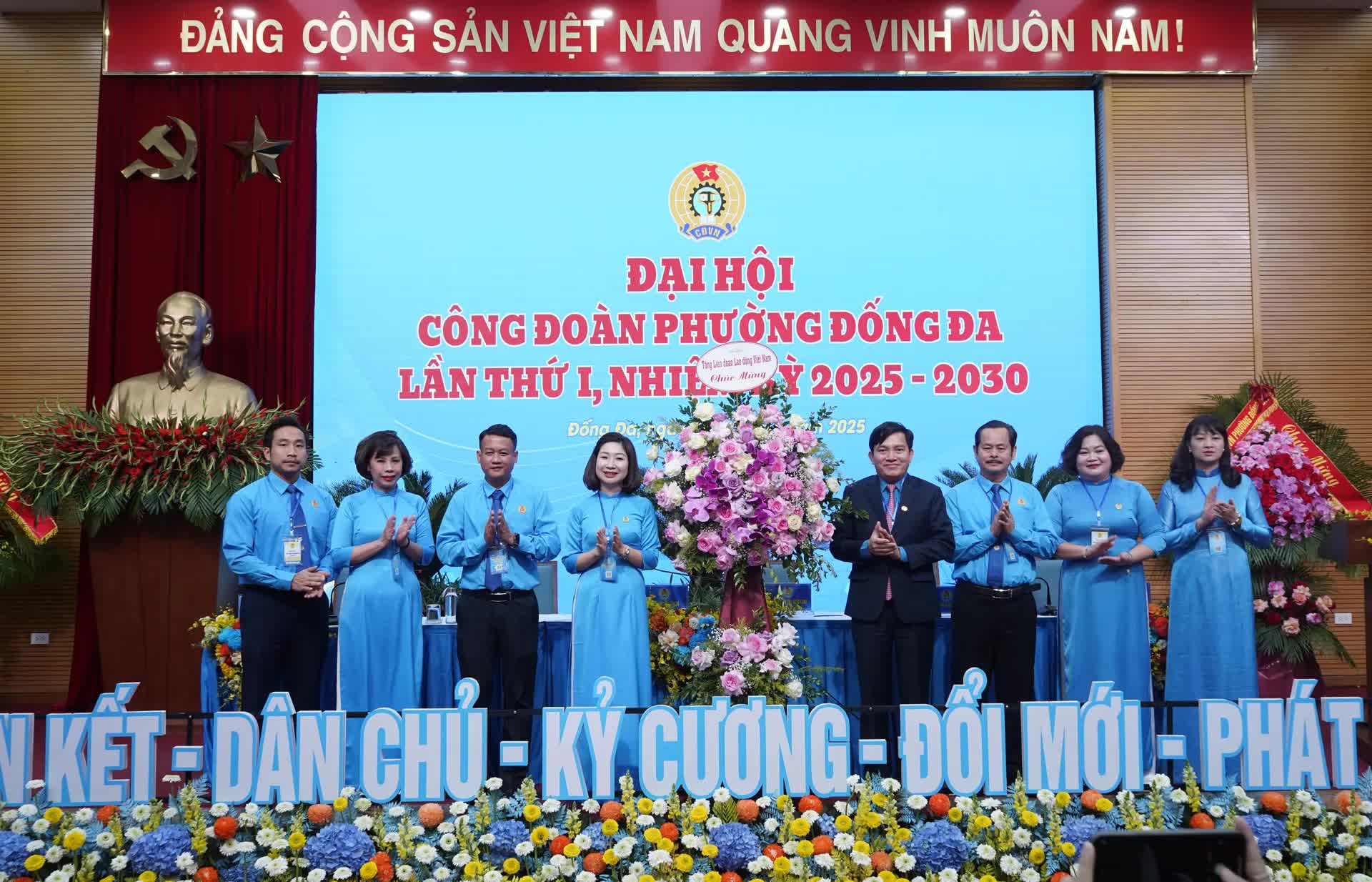 Công đoàn phường Đống Đa tiên phong đổi mới trong kỷ nguyên số- Ảnh 1.