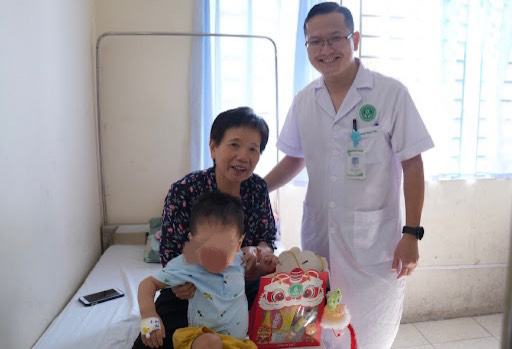 Trung thu đặc biệt tại BVĐK Gia Lâm: Khi bệnh viện trở thành mái nhà- Ảnh 3.
