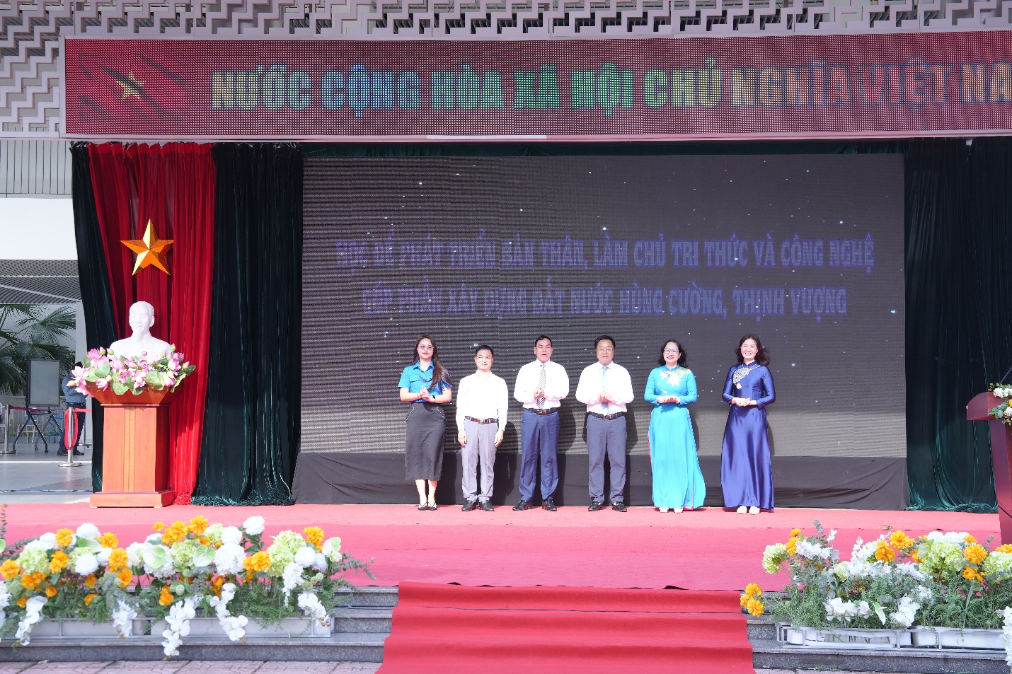 UBND xã Gia Lâm khai mạc Tuần lễ hưởng ứng học tập suốt đời năm 2025- Ảnh 3.