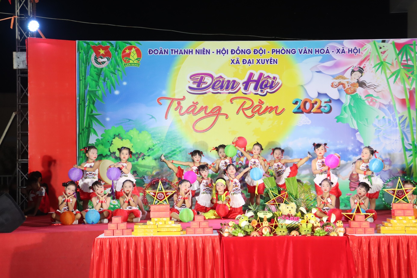 Xã Đại Xuyên tổ chức chương trình “ Đêm hội trăng rằm” ấm áp, ngập tràn niềm vui- Ảnh 3.