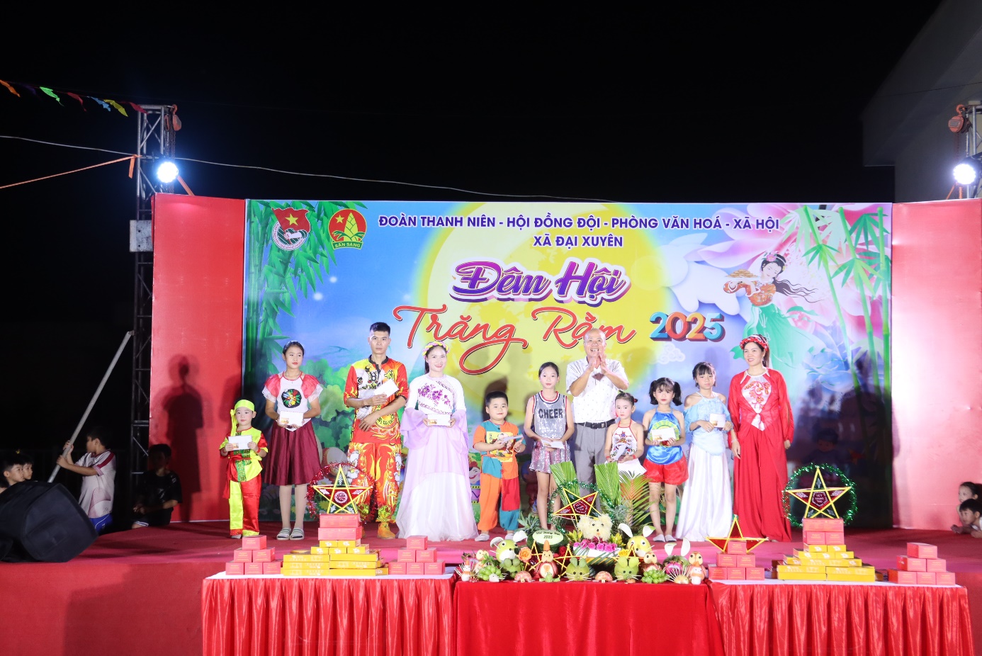 Xã Đại Xuyên tổ chức chương trình “ Đêm hội trăng rằm” ấm áp, ngập tràn niềm vui- Ảnh 5.