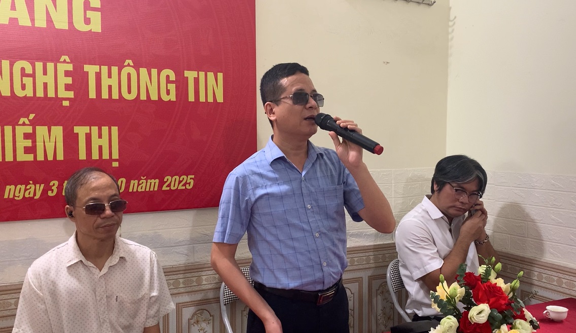 Mỹ Đức: Bế giảng lớp ứng dụng công nghệ thông tin cho người khiếm thị- Ảnh 2.