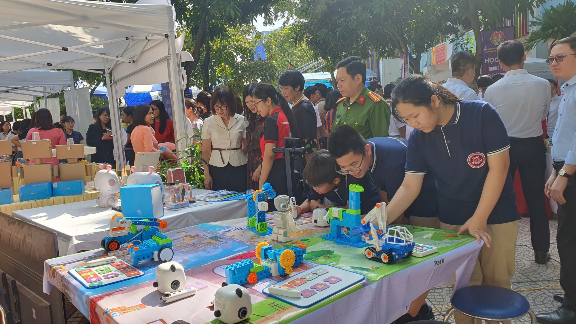 Phường Láng phát động phong trào chuyển đổi số ngành giáo dục năm học 2025 - 2026- Ảnh 7.
