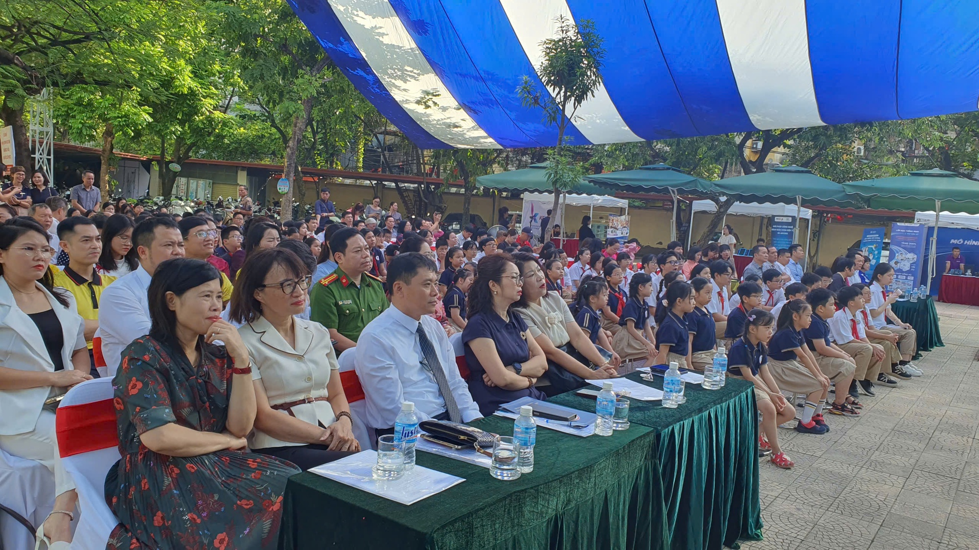 Phường Láng phát động phong trào chuyển đổi số ngành giáo dục năm học 2025 - 2026- Ảnh 2.