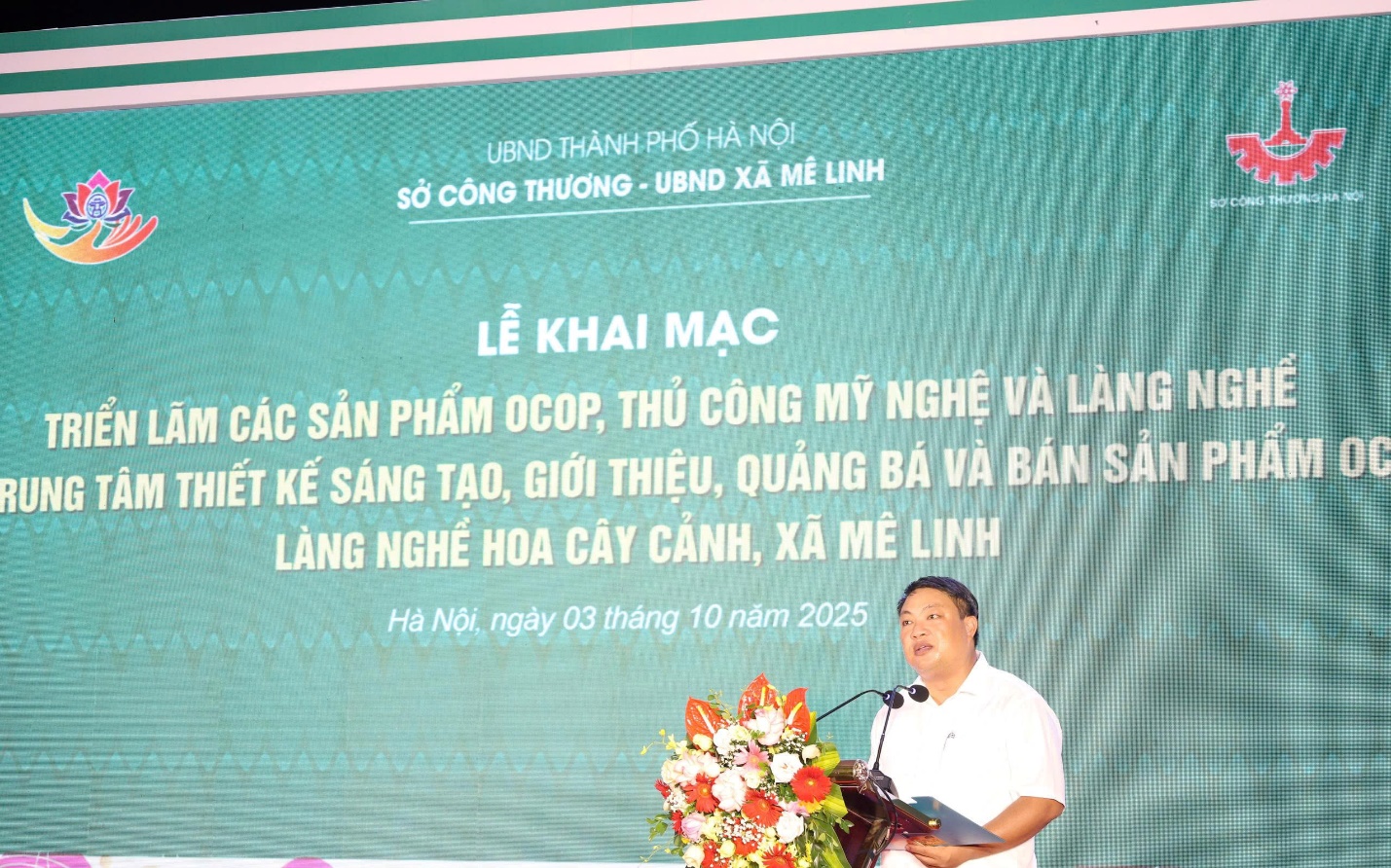 Khai mạc triển lãm sản phẩm OCOP, làng nghề tại xã Mê Linh- Ảnh 3.
