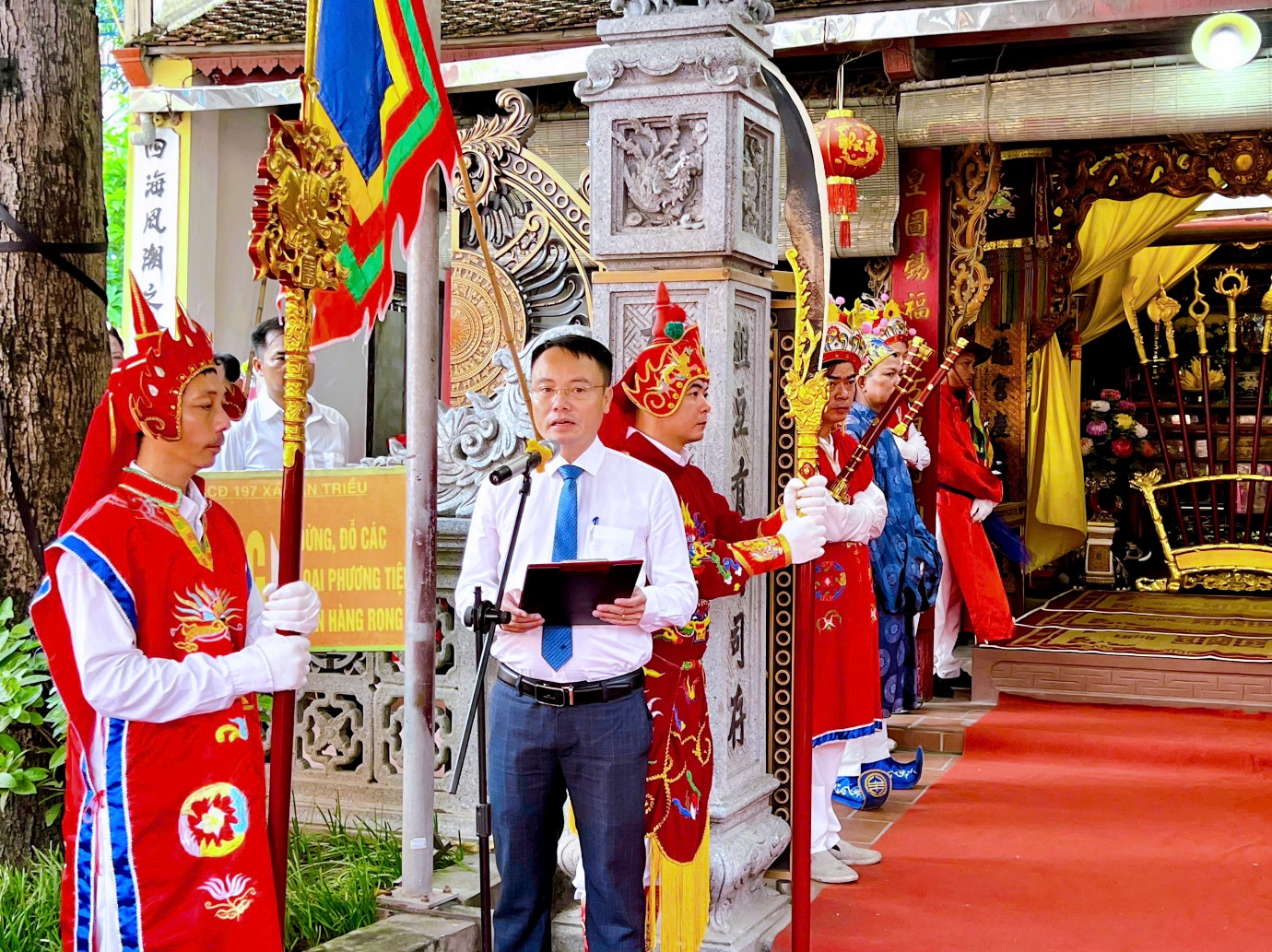 1237 năm Ngày hoá Bố Cái Đại Vương Phùng Hưng: Gìn giữ và phát huy giá trị văn hóa lịch sử- Ảnh 3.