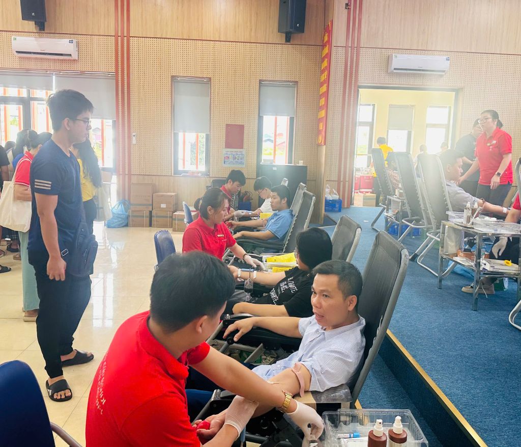 Phường Phương Liệt tổ chức thành công ngày hội hiến máu tình nguyện năm 2025 chào mừng kỷ niệm 71 năm Ngày Giải phóng Thủ đô 10-10 và Đại hội đại biểu lần thứ XVIII Đảng bộ thành phố Hà Nội- Ảnh 4.