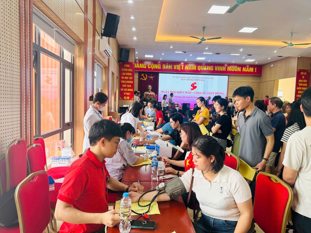 Phường Phương Liệt tổ chức thành công ngày hội hiến máu tình nguyện năm 2025 chào mừng kỷ niệm 71 năm Ngày Giải phóng Thủ đô 10-10 và Đại hội đại biểu lần thứ XVIII Đảng bộ thành phố Hà Nội- Ảnh 8.
