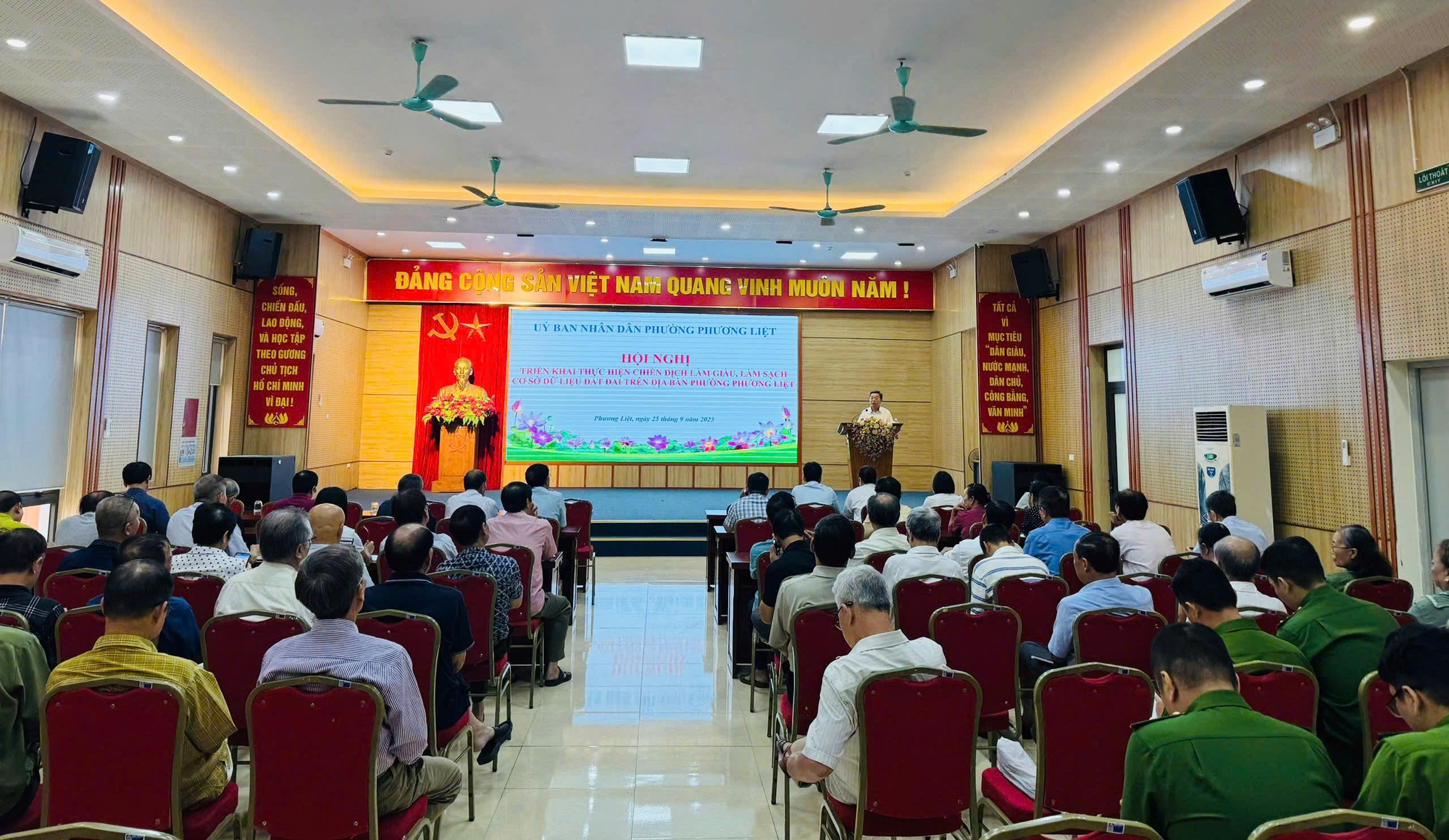 Phường Phương Liệt tổ chức hội nghị triển khai chiến dịch làm giàu, làm sạch cơ sở dữ liệu đất đai trên địa bàn Phường- Ảnh 1.