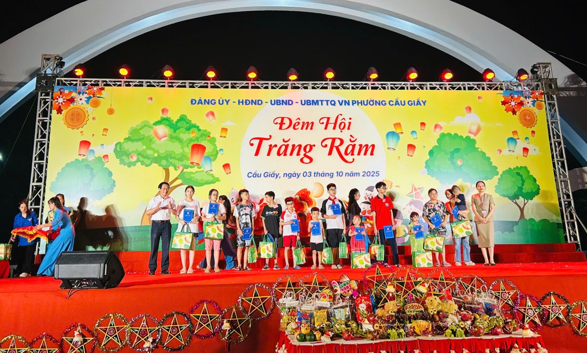 Tưng bừng “Đêm hội Trăng rằm” phường Cầu Giấy- Ảnh 3.