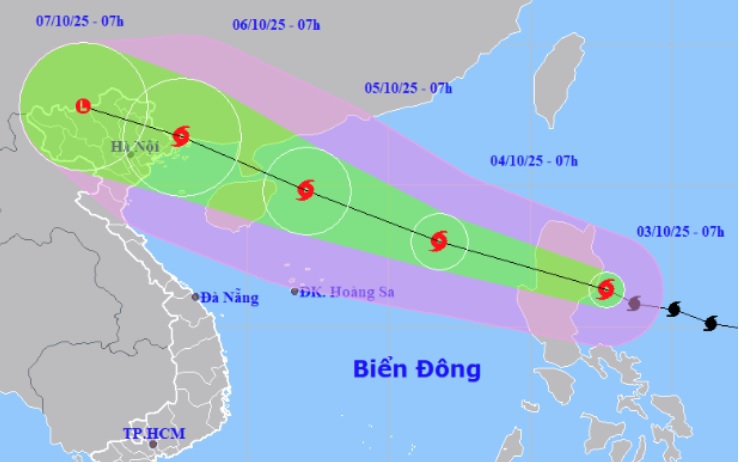 TRỰC TIẾP: BÃO MATMO (BÃO SỐ 11) TIẾN VÀO QUẢNG NINH, LŨ QUÉT VÀ SẠT LỞ ĐẤT 