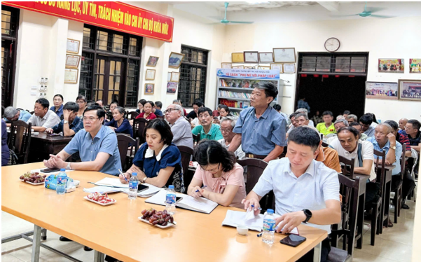 ĐỒNG CHÍ LÃNH ĐẠO ĐẢNG ỦY XÃ NGỌC HỒI DỰ SINH HOẠT CHI BỘ TẠI THÔN LẠC THỊ- Ảnh 5.