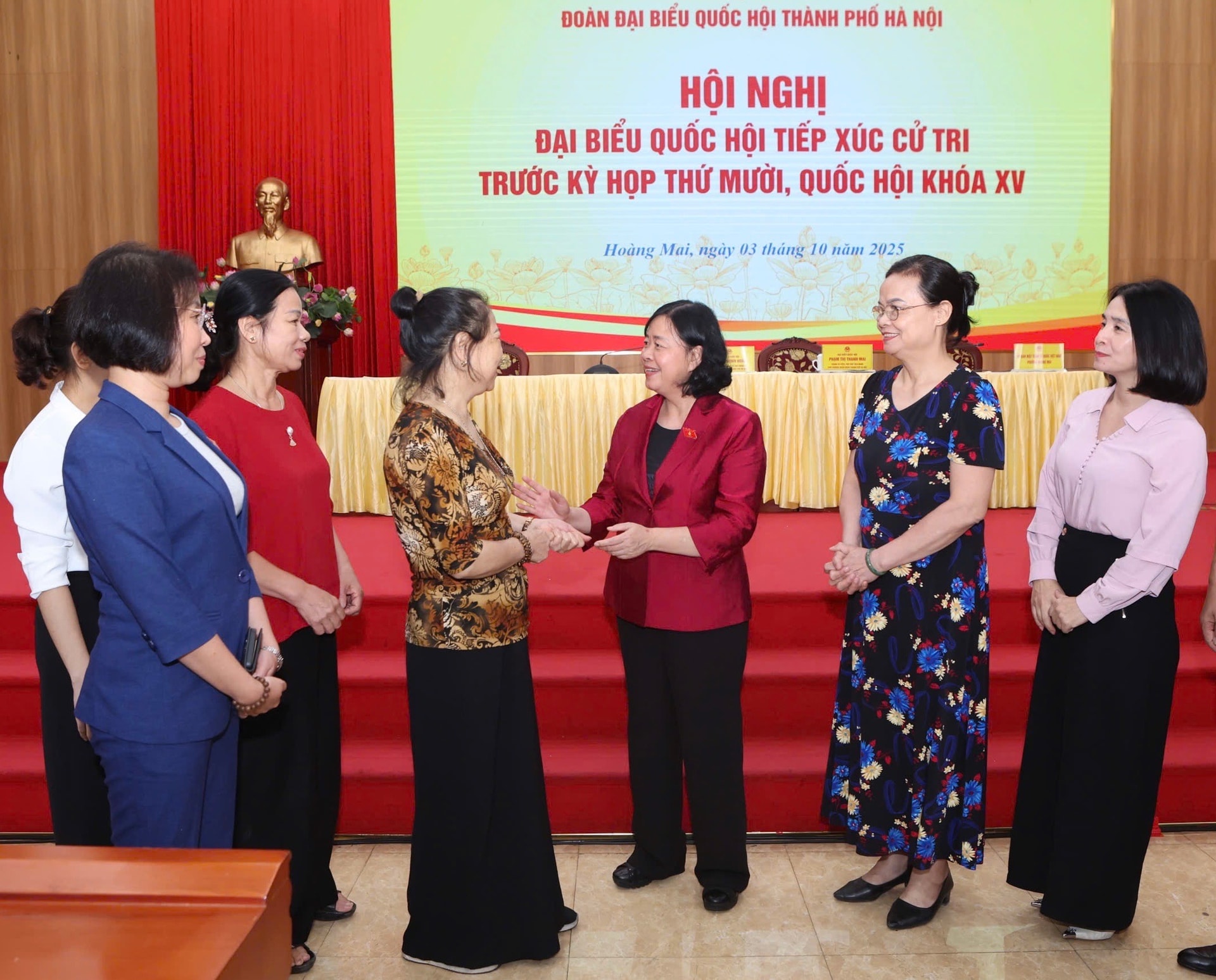 Đồng chí Bí thư Thành ủy Hà Nội tiếp xúc cử tri 11 phường, xã thuộc Đơn vị bầu cử số 4- Ảnh 6. Đồng chí Bí thư Thành ủy Hà Nội tiếp xúc cử tri 11 phường, xã thuộc Đơn vị bầu cử số 4- Ảnh 6.