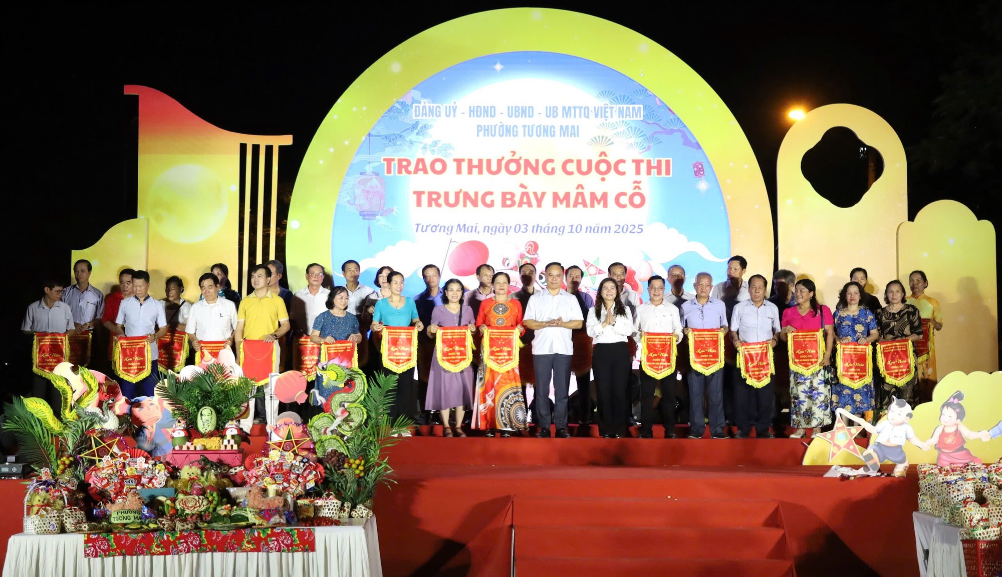    Ấn tượng “Đêm hội Trăng rằm” phường Tương Mai- Ảnh 3.