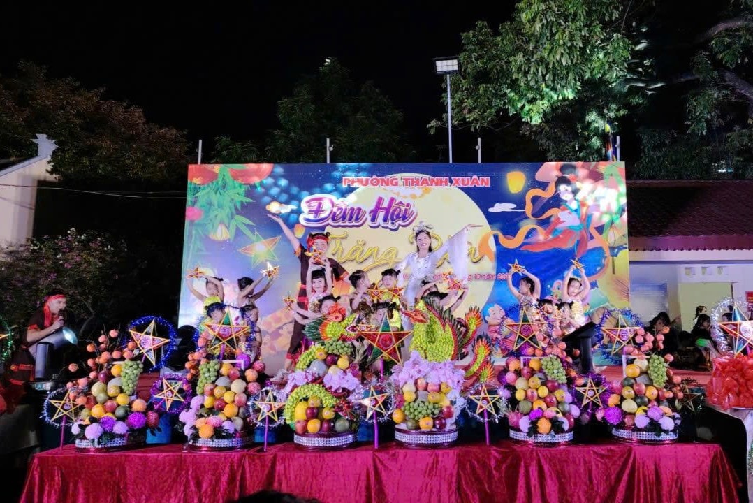 Trung thu yêu thương, sẻ chia nhân ái của thiếu nhi Thủ đô- Ảnh 4.