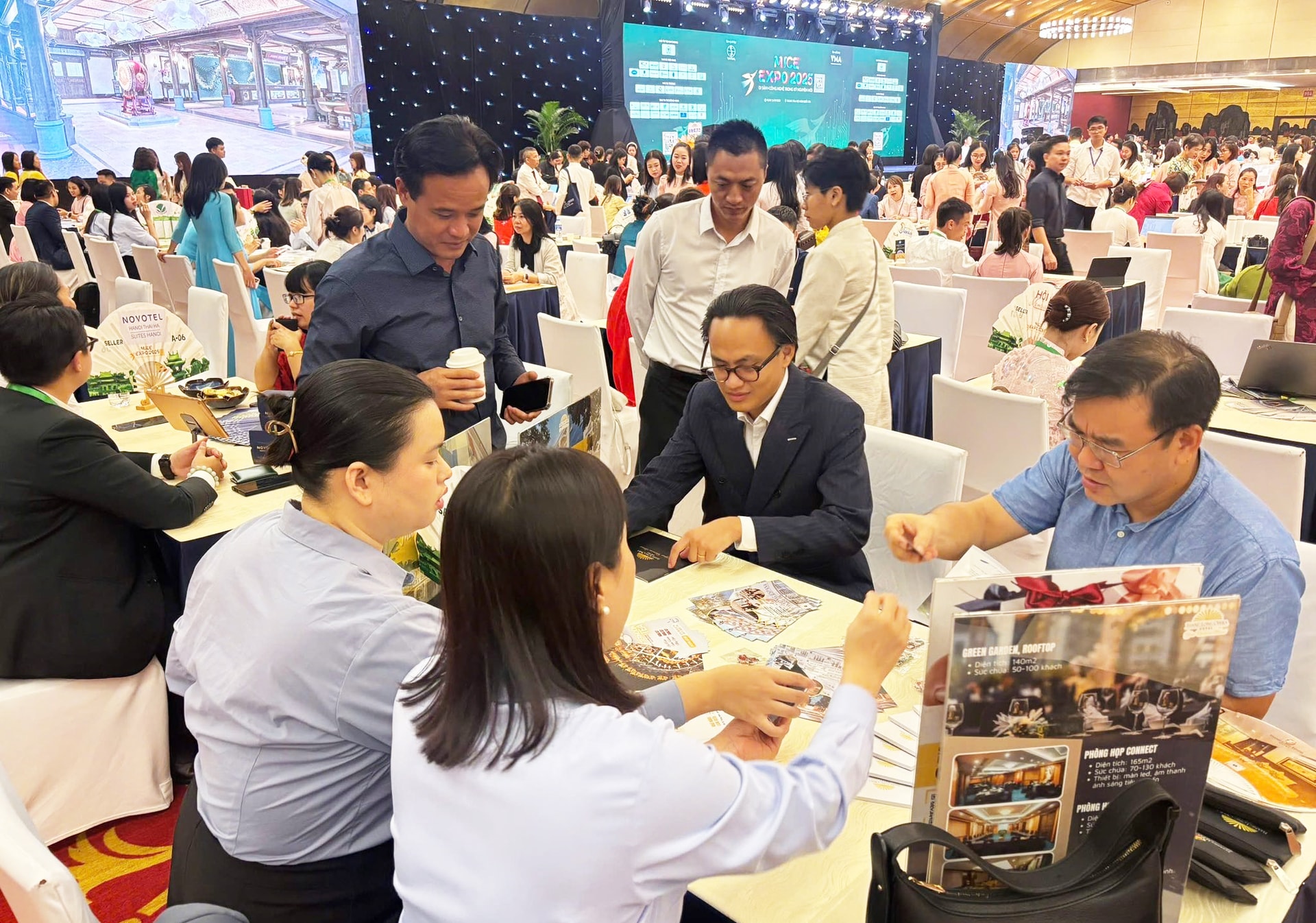 Hà Nội - tiên phong trong phát triển du lịch MICE- Ảnh 1.