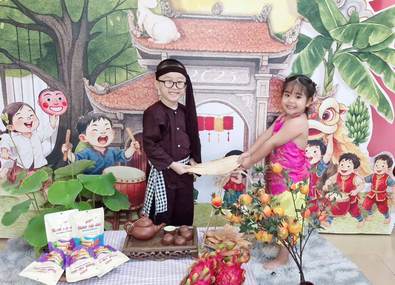 TRUNG THU YÊU THƯƠNG TẠI NGÔI NHÀ MẦM NON HỮU HOÀ THÂN YÊU- Ảnh 5.
