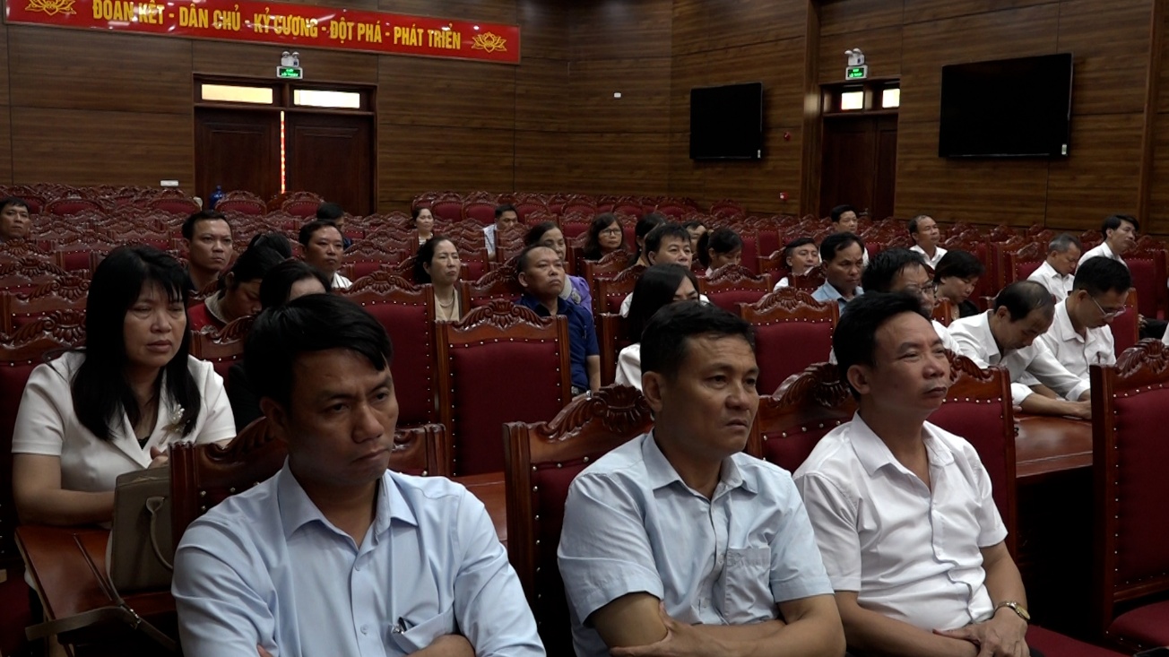 C:\Users\NOVATECHPC\Desktop\BKAVQ\HOP BAN CHAP HANH\Sequence 01.00_00_36_13.Still005.jpg