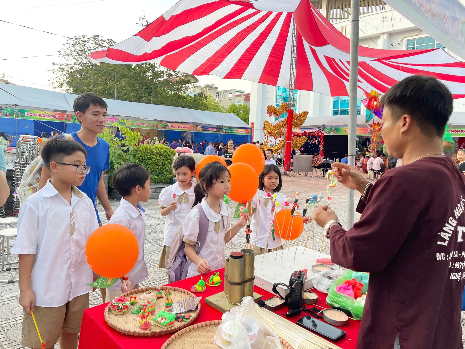 Hoài Đức tổ chức "Đêm hội trăng rằm" cho các em thiếu nhi năm 2025- Ảnh 16.