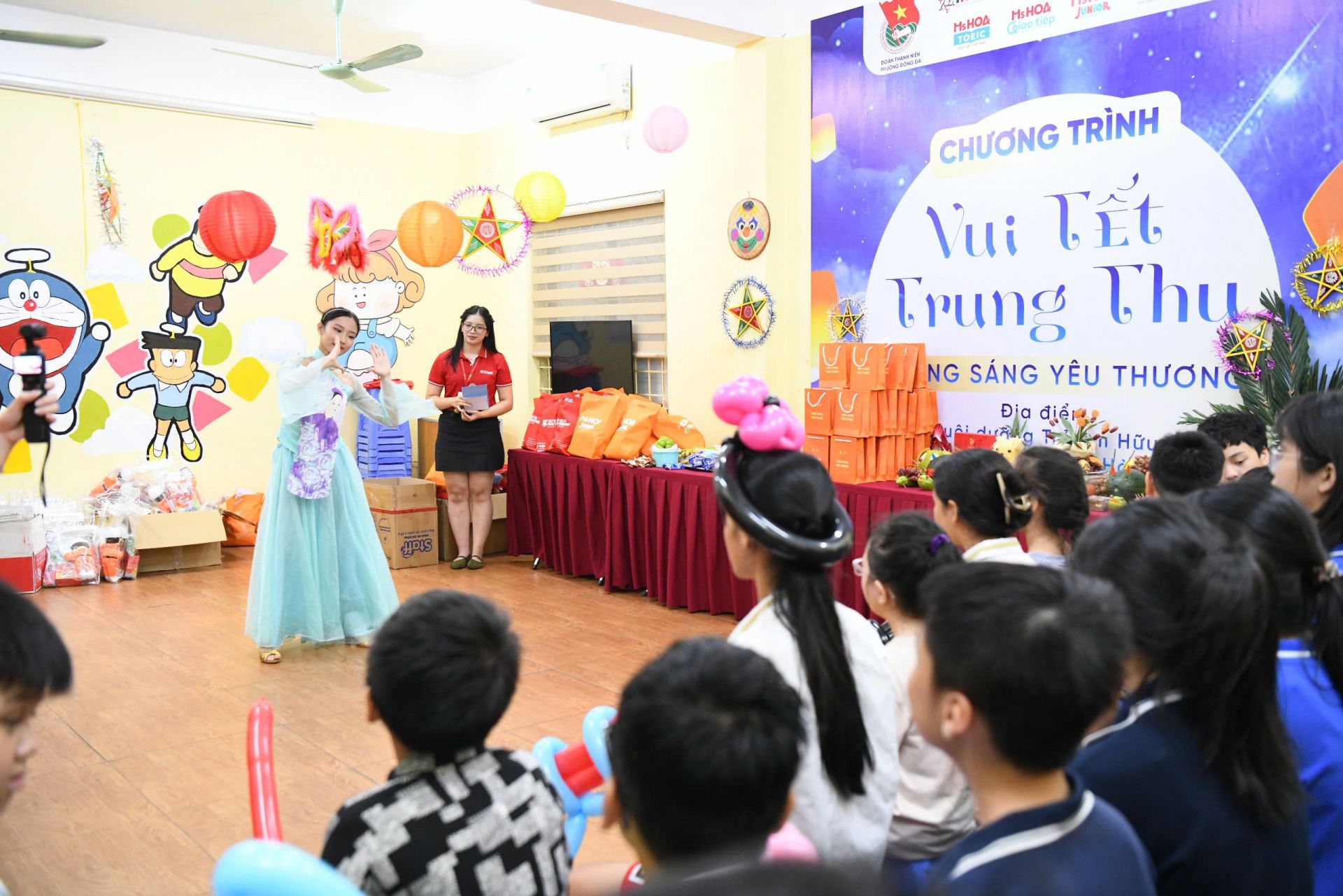 Thiếu nhi Đống Đa vui đón Trung thu- Ảnh 3.