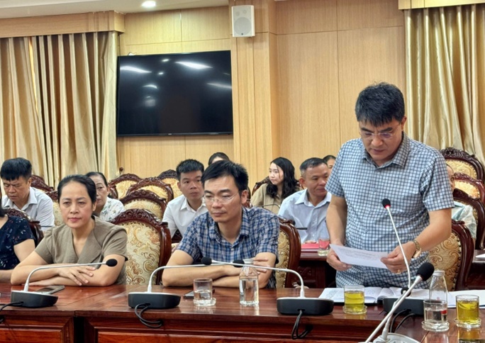 UBND xã Hoài Đức tổ chức hội nghị trao Quyết định nghỉ hưu trước tuổi, nghỉ thôi việc theo Nghị định 178/2024/NĐ-CP và Nghị định 67/2025/NĐ-CP- Ảnh 2.