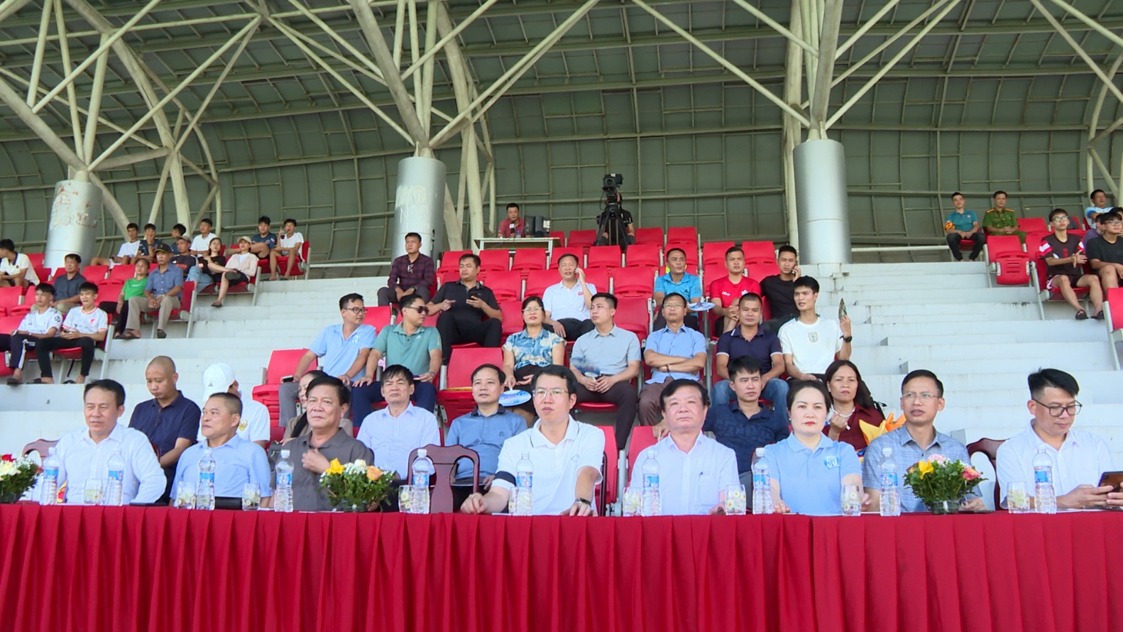 Khai mạc Giải Bóng đá Vô địch Thành phố Hà Nội năm 2025 tại Hoài Đức- Ảnh 1.