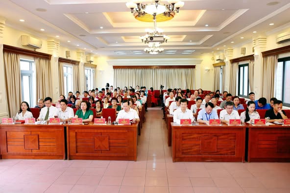 ĐOÀN TNCS HỒ CHÍ MINH PHƯỜNG VĂN MIẾU – QUỐC TỬ GIÁM ĐƯỢC KHEN THƯỞNG TRONG CÔNG TÁC PHỤC VỤ ĐẠI HỘI ĐẠI BIỂU ĐẢNG BỘ PHƯỜNG LẦN THỨ I, NHIỆM KỲ 2025-2030- Ảnh 1.