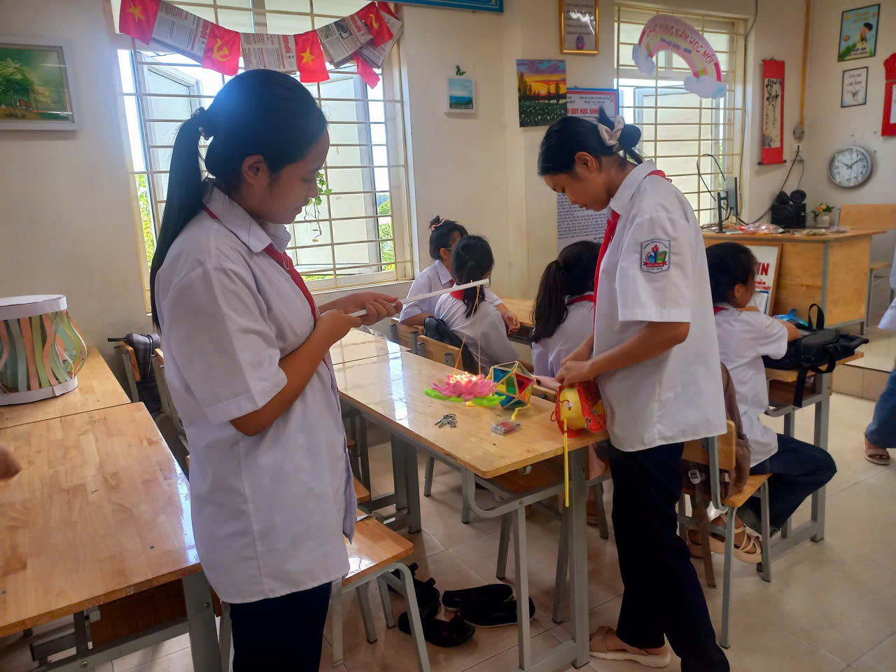 TƯNG BỪNG TỔ CHỨC TẾT TRUNG THU CHO THIẾU NHI- Ảnh 4.