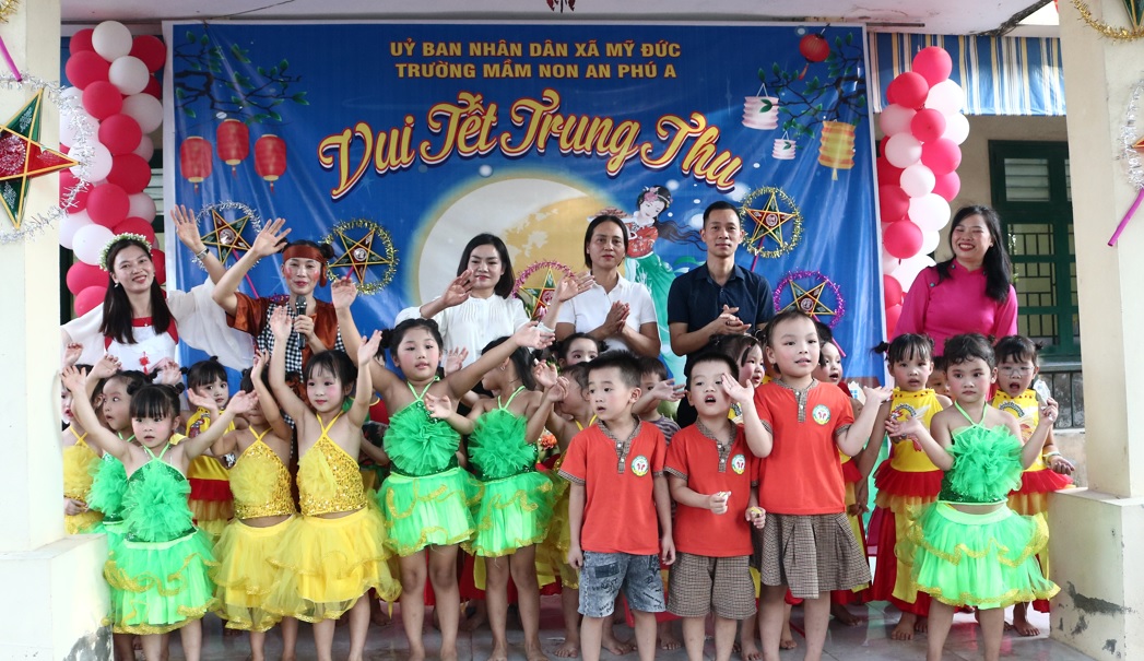 TƯNG BỪNG TỔ CHỨC TẾT TRUNG THU CHO THIẾU NHI- Ảnh 14.