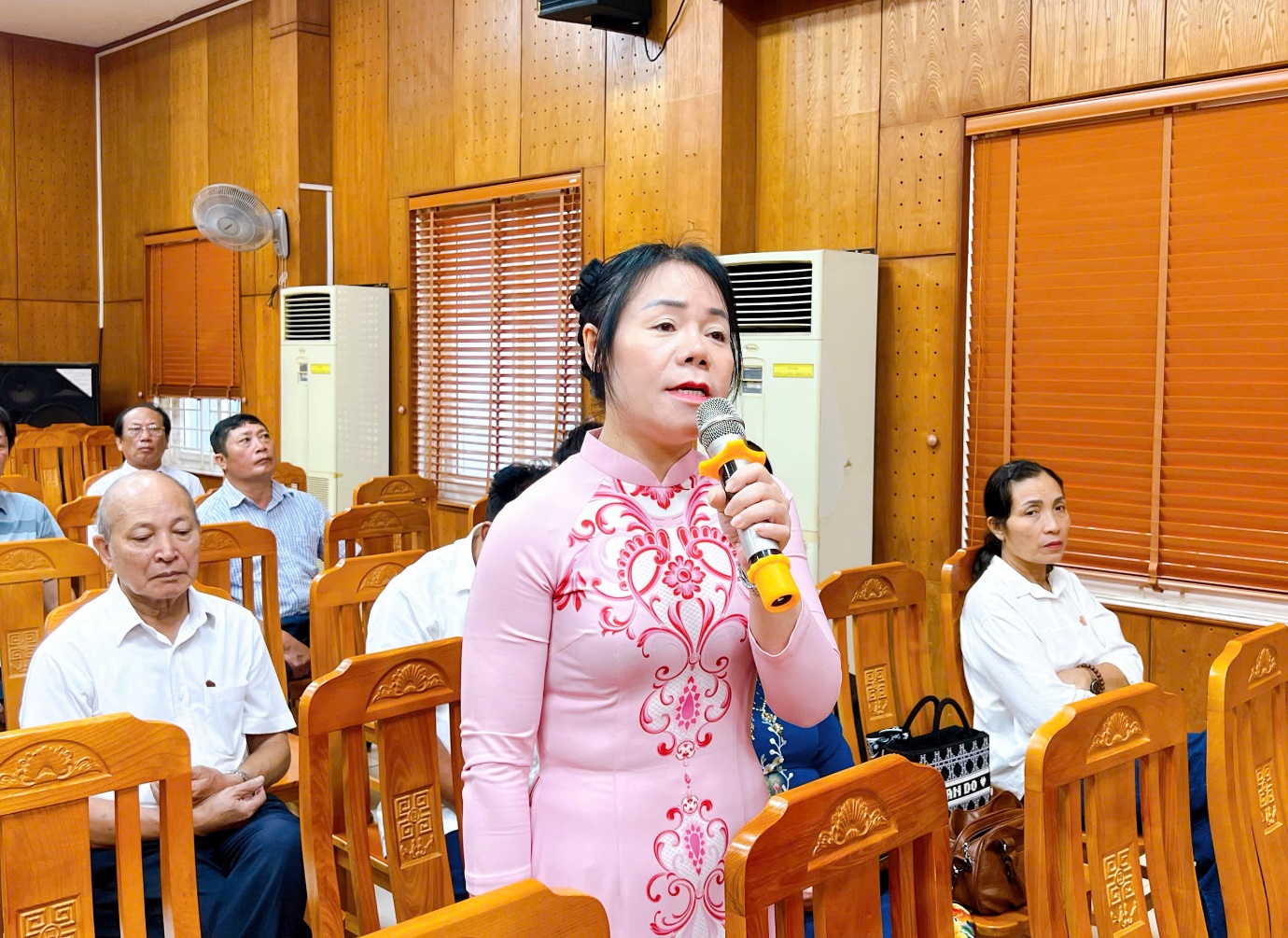 Kỳ họp thứ 3 HĐND phường Thanh Liệt khóa I, nhiệm kỳ 2021-2026 thành công tốt đẹp- Ảnh 4.