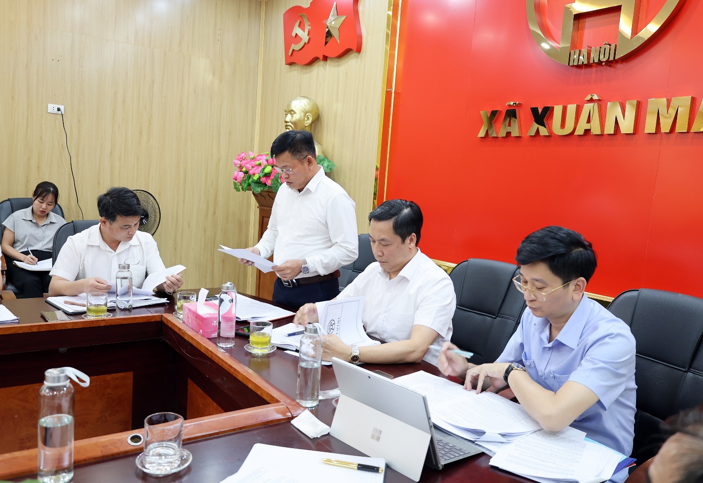C:\Users\Admin\Desktop\bau cu truong thon\3S2A1439.JPG