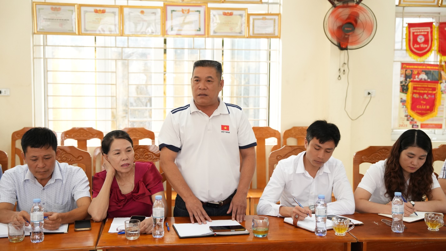 Đồng chí Hồ Trung Nghĩa - Phó Bí thư Đảng uỷ, Chủ tịch UBND xã An Khánh làm việc với một số thôn trên địa bàn- Ảnh 4.