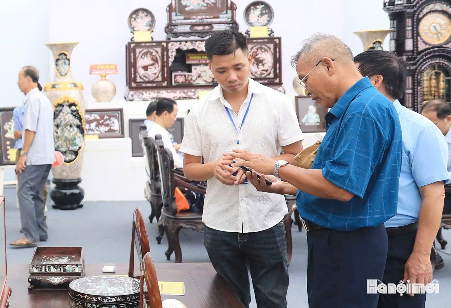 Khảm trai Chuyên Mỹ giữ hồn nghề, vươn mình hội nhập- Ảnh 4.