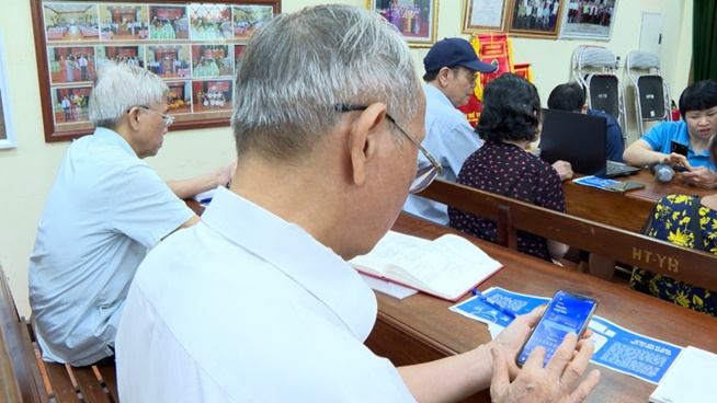 Hoài Đức triển khai các hoạt động hưởng ứng Ngày hội Toàn dân học tập số, Ngày Chuyển đổi số quốc gia và Ngày Chuyển đổi số thành phố Hà Nội năm 2025- Ảnh 2.