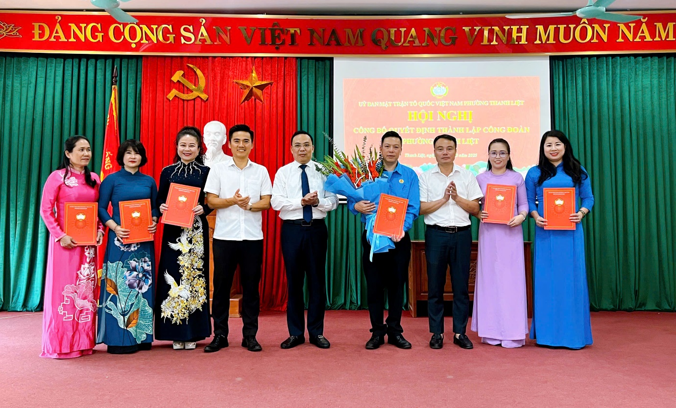 Đồng chí Thái Vĩnh Thắng giữ chức Chủ tịch Công đoàn phường Thanh Liệt nhiệm kỳ 2025 - 2030- Ảnh 2.