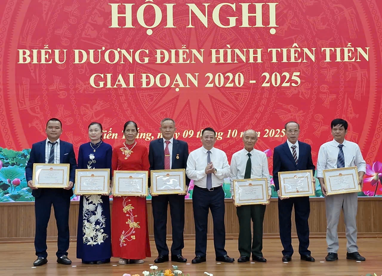 Xã Tiến Thắng biểu dương 99 tập thể, cá nhân tiêu biểu trong phong trào thi đua yêu nước- Ảnh 2.