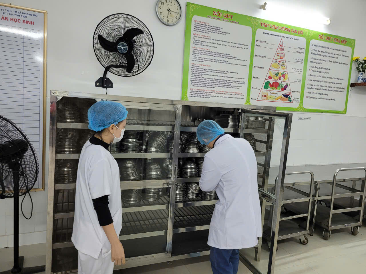 PHƯỜNG PHÚ DIỄN KIỂM TRA CHẤT LƯỢNG BỮA ĂN BÁN TRÚ TẠI CÁC CƠ SỞ GIÁO DỤC TRÊN  ĐỊA BÀN- Ảnh 3.