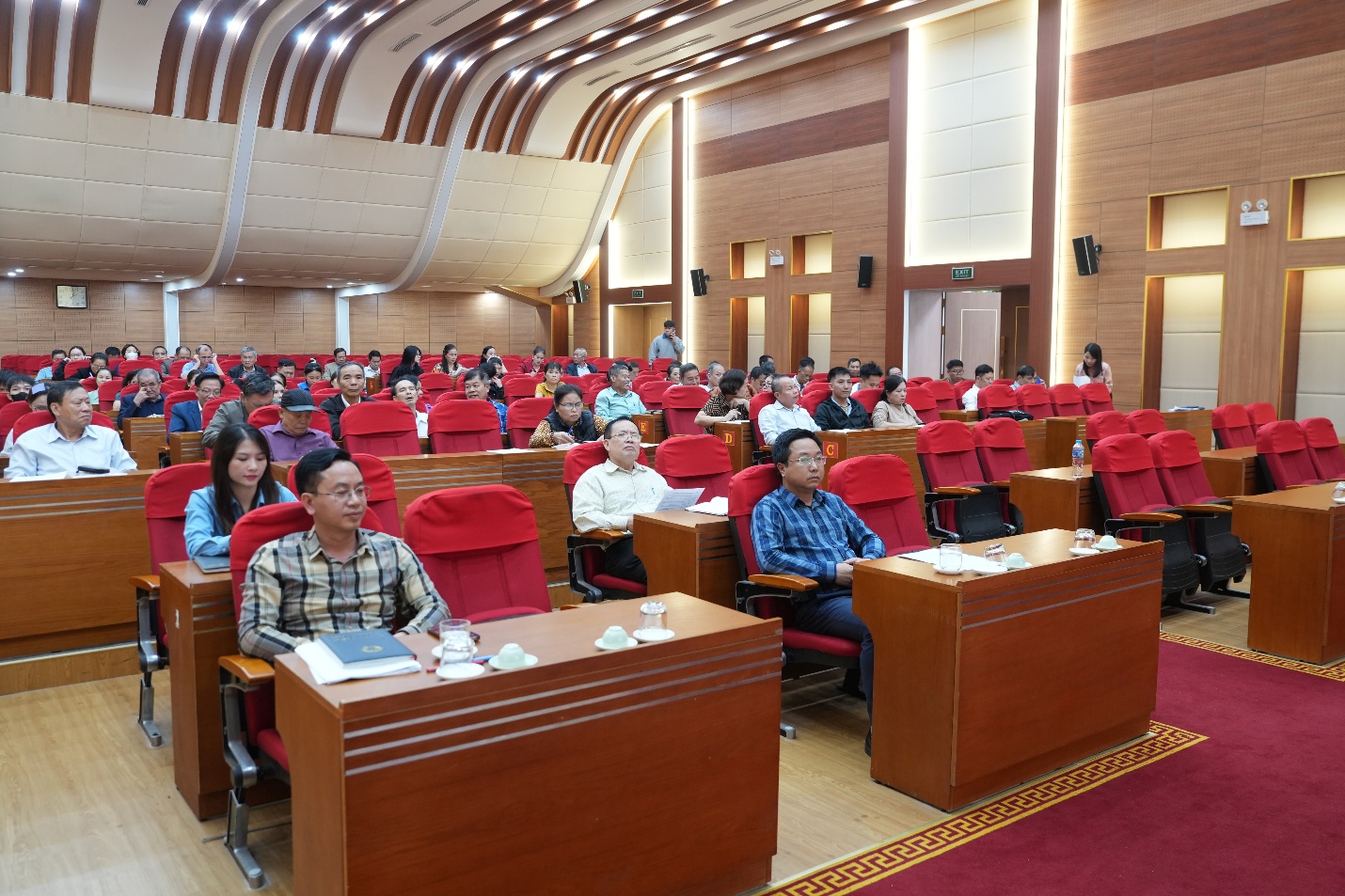 UBND xã Gia Lâm tổ chức hội nghị tập huấn hướng dẫn nộp hồ sơ trực tuyến trên Cổng Dịch vụ công quốc gia- Ảnh 1.