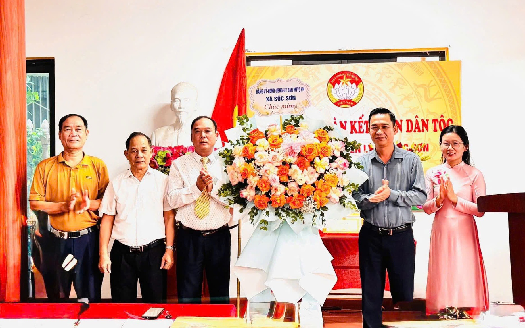 THÔN LIÊN LÝ TỔ CHỨC THÀNH CÔNG NGÀY HỘI ĐẠI ĐOÀN KẾT TOÀN DÂN TỘC