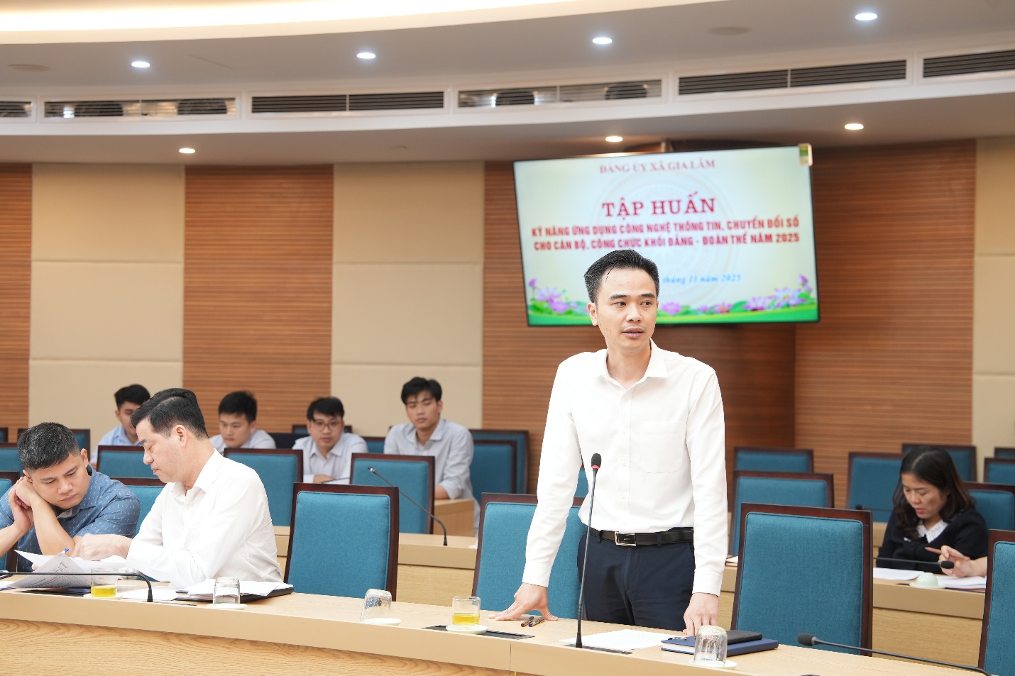 Đảng ủy xã Gia Lâm tổ chức tập huấn công nghệ thông tin, chuyển đổi số và an toàn an ninh mạng cho cán bộ, công chức khối đảng – đoàn thể- Ảnh 3.