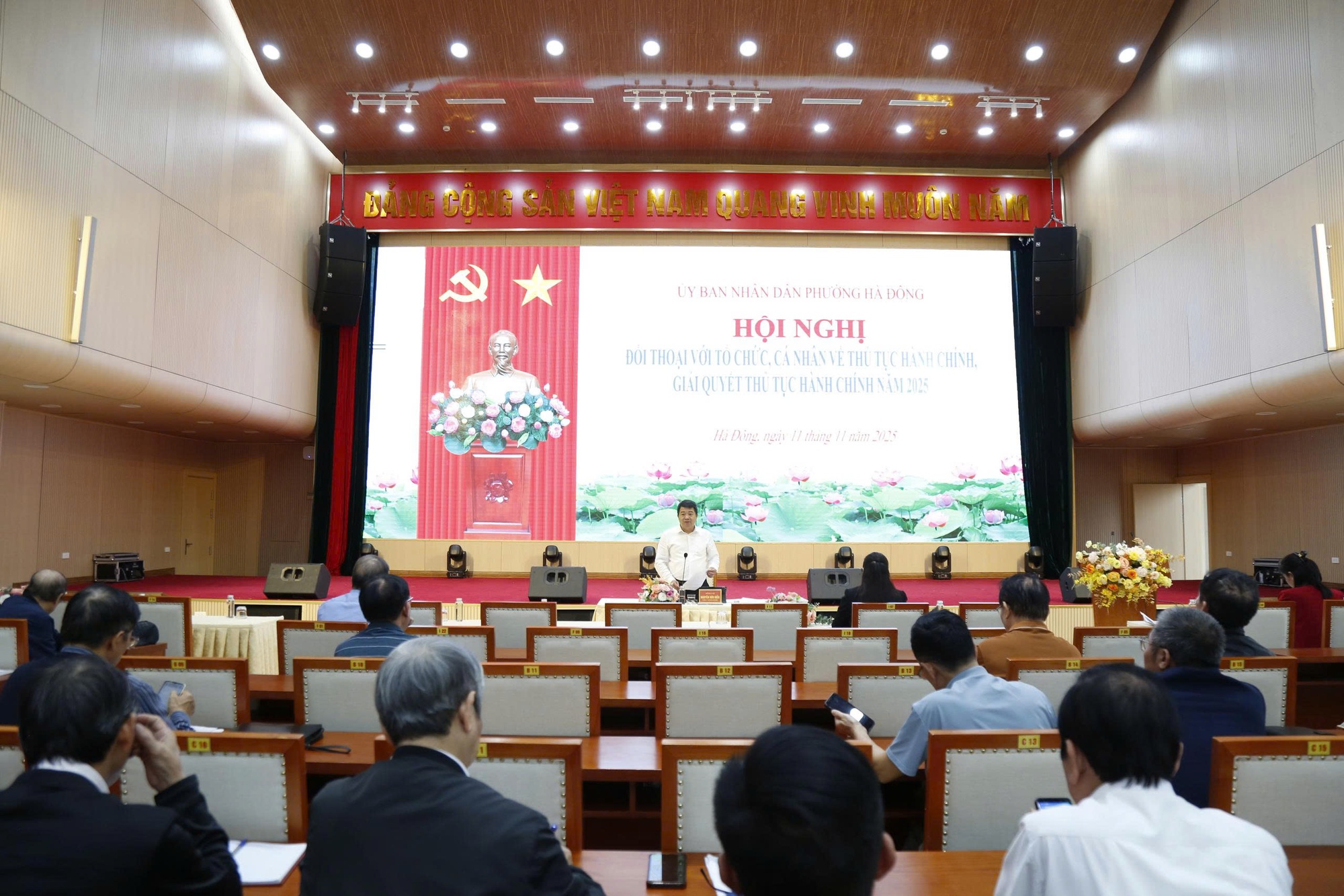 Phường Hà Đông tổ chức đối thoại với tổ chức, cá nhân về TTHC, giải quyết TTHC năm 2025- Ảnh 1.