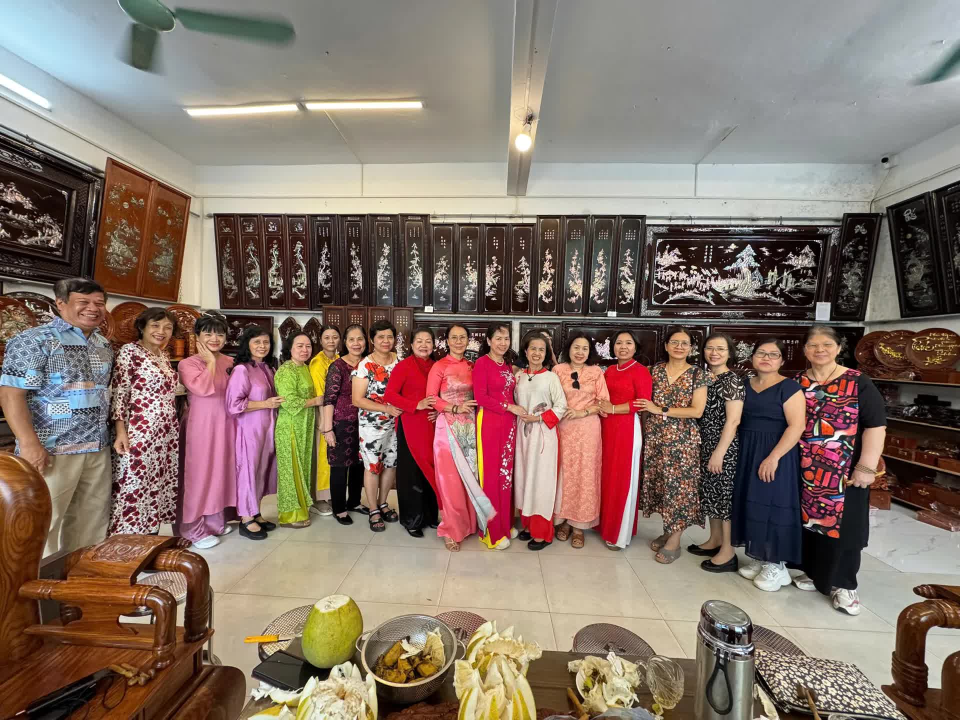 Làng nghề Chuyên Mỹ gìn giữ giá trị vươn tầm quốc tế- Ảnh 2.