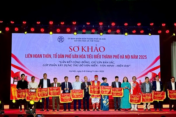 THÔN 5 – XÃ DƯƠNG HOÀ THAM GIA LIÊN HOAN THÔN, TỔ DÂN PHỐ TIÊU BIỂU THÀNH PHỐ HÀ NỘI NĂM 2025- Ảnh 2.