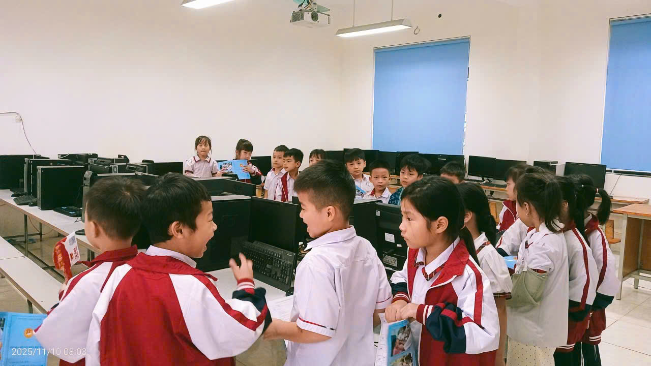 TRẠM Y TẾ XÃ TRIỂN KHAI KHÁM SỨC KHOẺ HỌC SINH NĂM HỌC 2025 - 2026