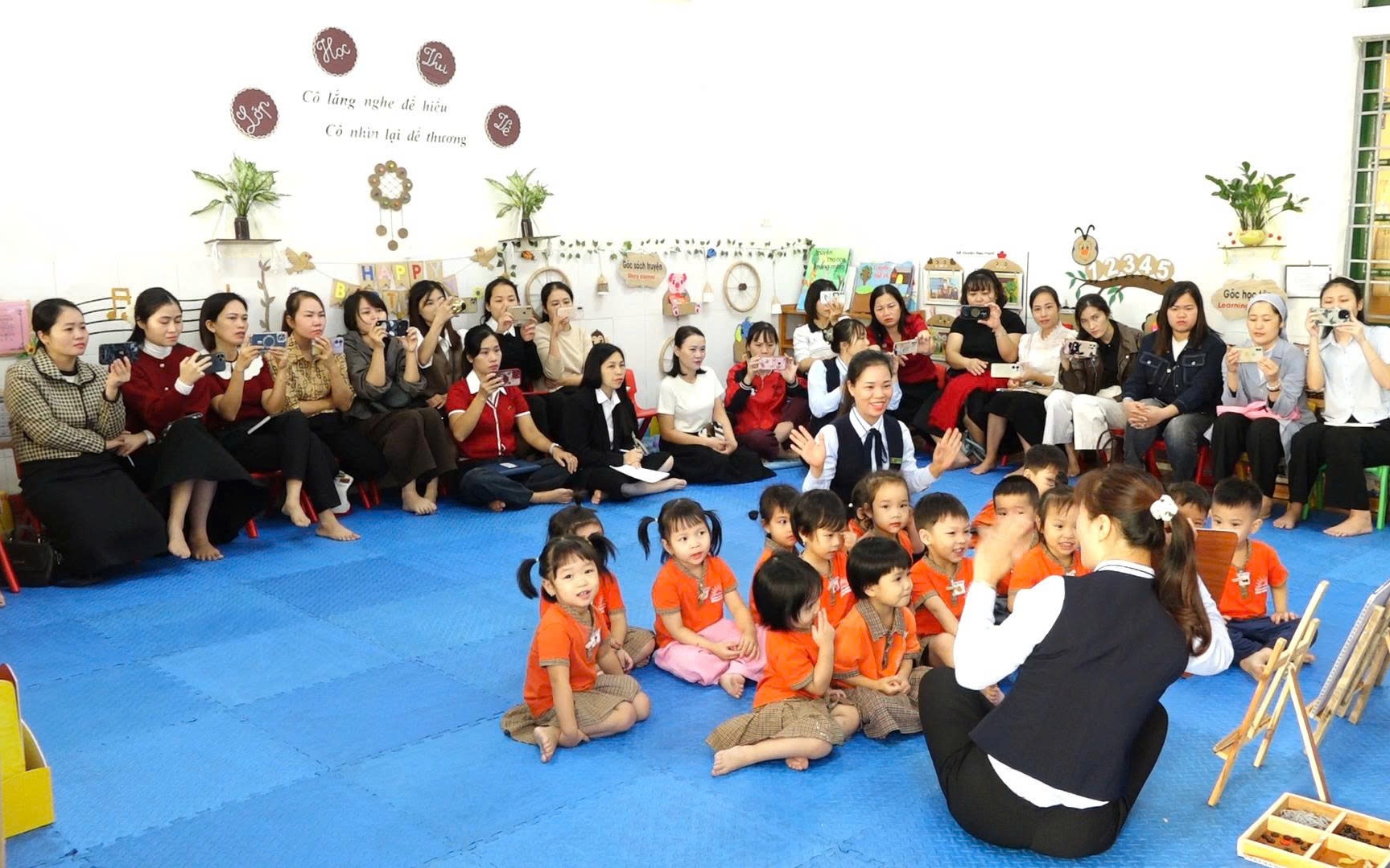 Ảnh: Hoạt động trong chuyên đề