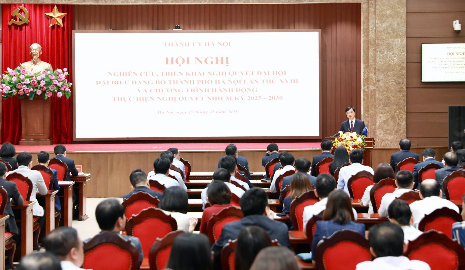 Hội nghị quán triệt, triển khai Nghị quyết Đại hội Đảng bộ Thành phố Hà Nội lần thứ XVIII,nhiệm kỳ 2025-2030- Ảnh 1.