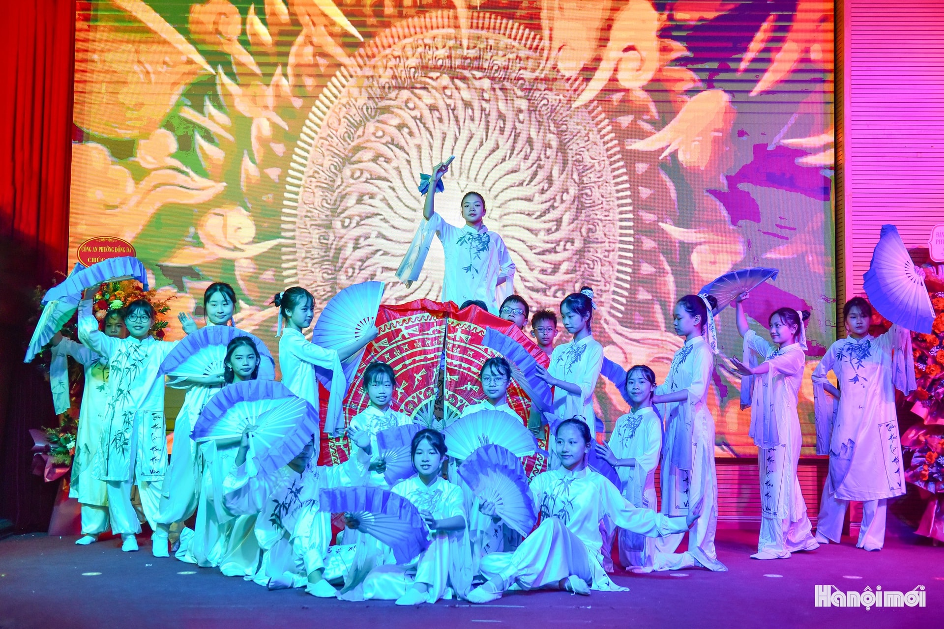 Phường Đống Đa tuyên dương các nhà giáo tiêu biểu năm 2025- Ảnh 1.