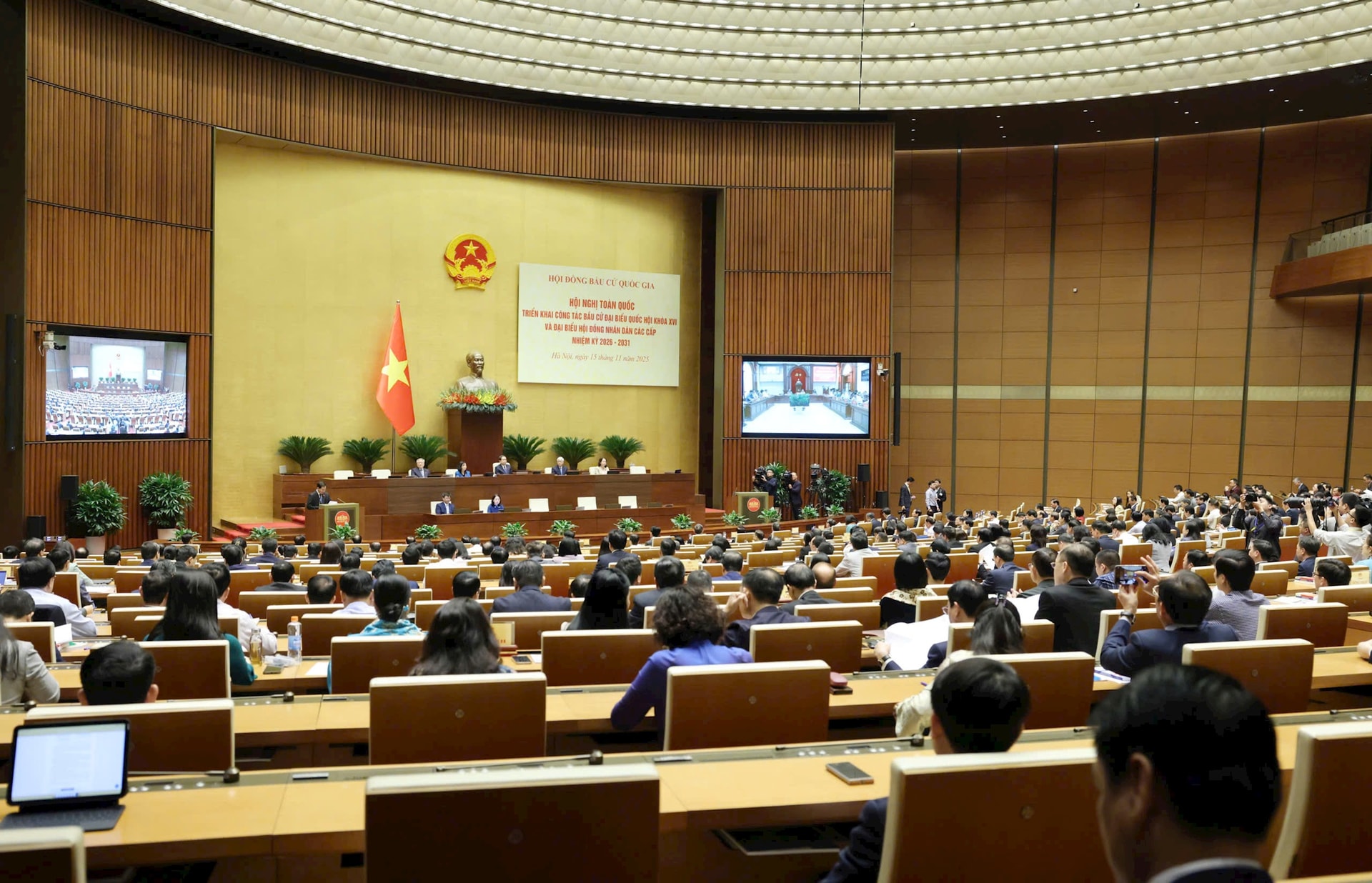 Hội nghị toàn quốc quán triệt công tác bầu cử đại biểu Quốc hội và HĐND các cấp nhiệm kỳ 2026-2031- Ảnh 8.