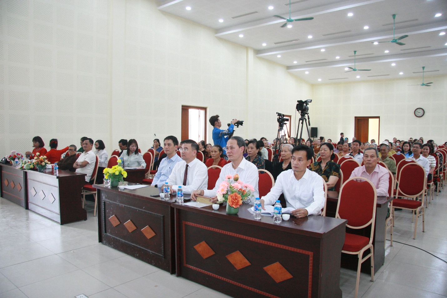 Gia Lâm tổ chức Ngày hội Đại đoàn kết toàn dân tộc tại 36 thôn, tổ dân phố- Ảnh 4.